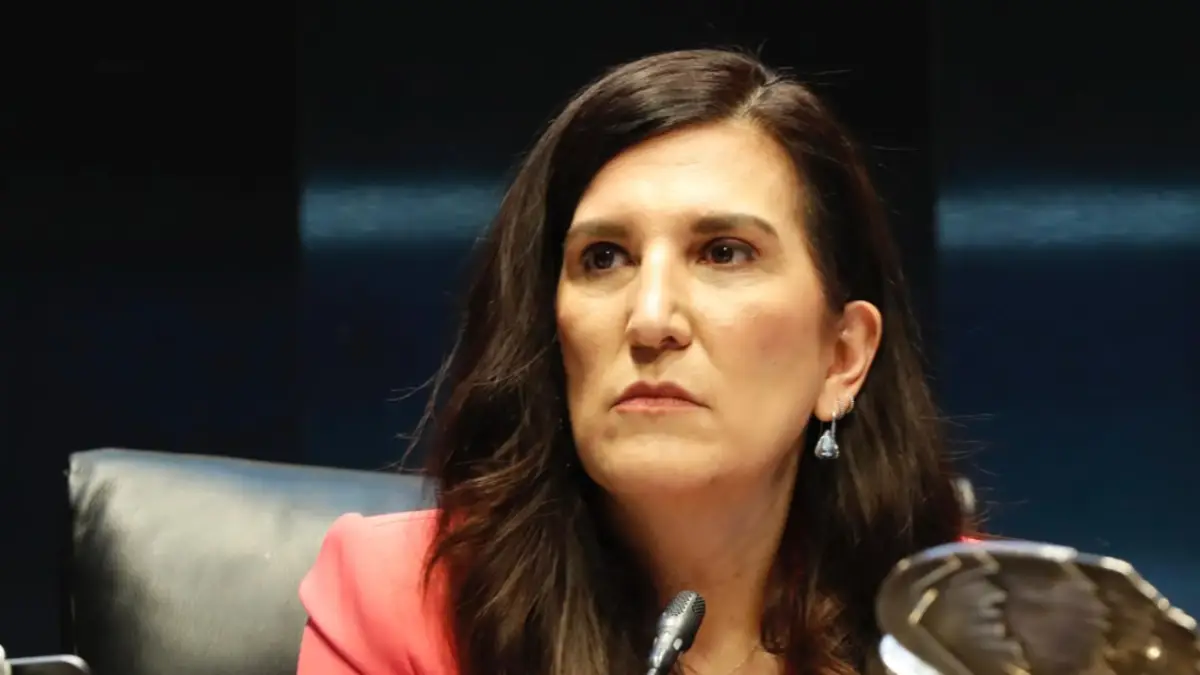 KENIA LÓPEZ RABADÁN Urge a declarar la desaparición de poderes en Sinaloa ante la permanencia de Rocha Moya