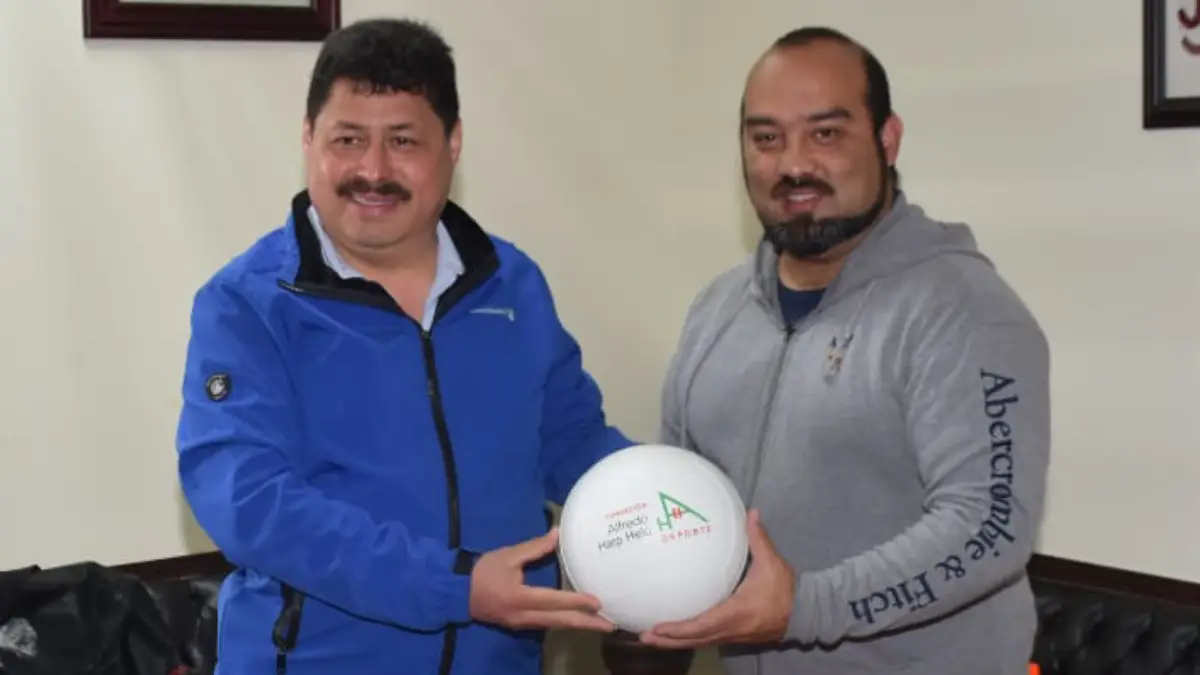   FORTALECE ACAXOCHITLÁN ACTIVIDAD FÍSICA AL   RECIBIR MATERIAL  DEPORTIVO POR PARTE DE FAHH