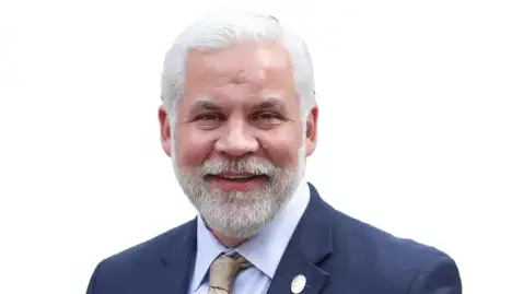 The Texas Tribune: El republicano Brett Ligon, exfiscal de distrito del condado de Montgomery, gana las elecciones especiales para el escaño vacante del Senado de Texas