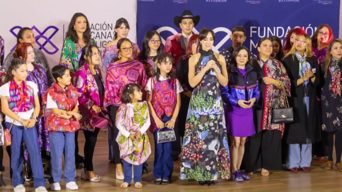 Toma la piel el protagonismo en pasarela y la comunidad con vitíligo dignifica su condición frente a la sociedad.